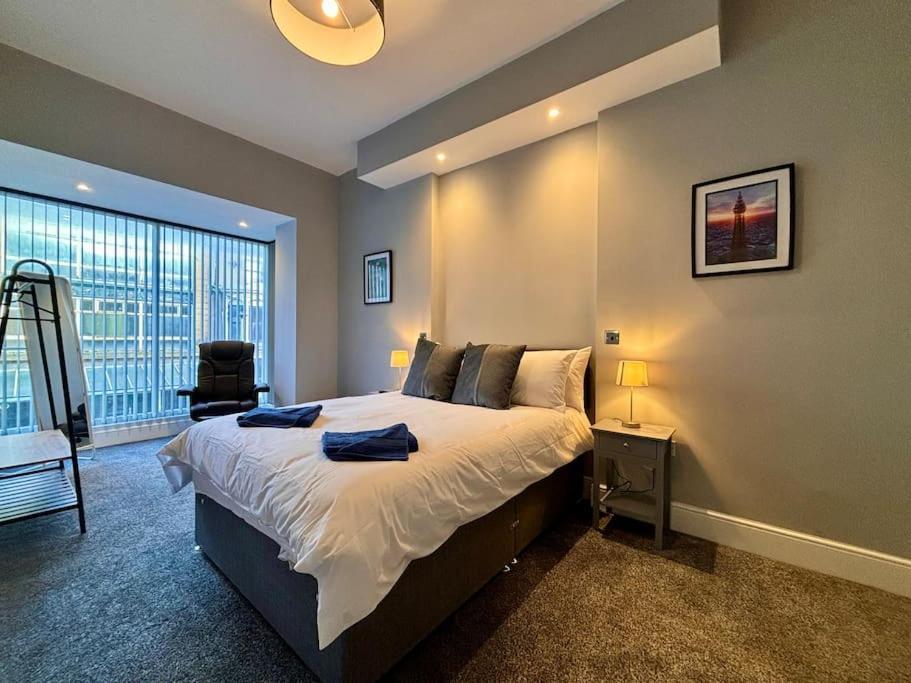 Teds Apartments-Town Centre-Apt2 Блэкпул Экстерьер фото